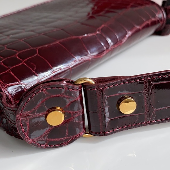Cartier Vintage Must de Cartier Red Burgundy Crocodile Leather Bag. - Picture 16 of 17